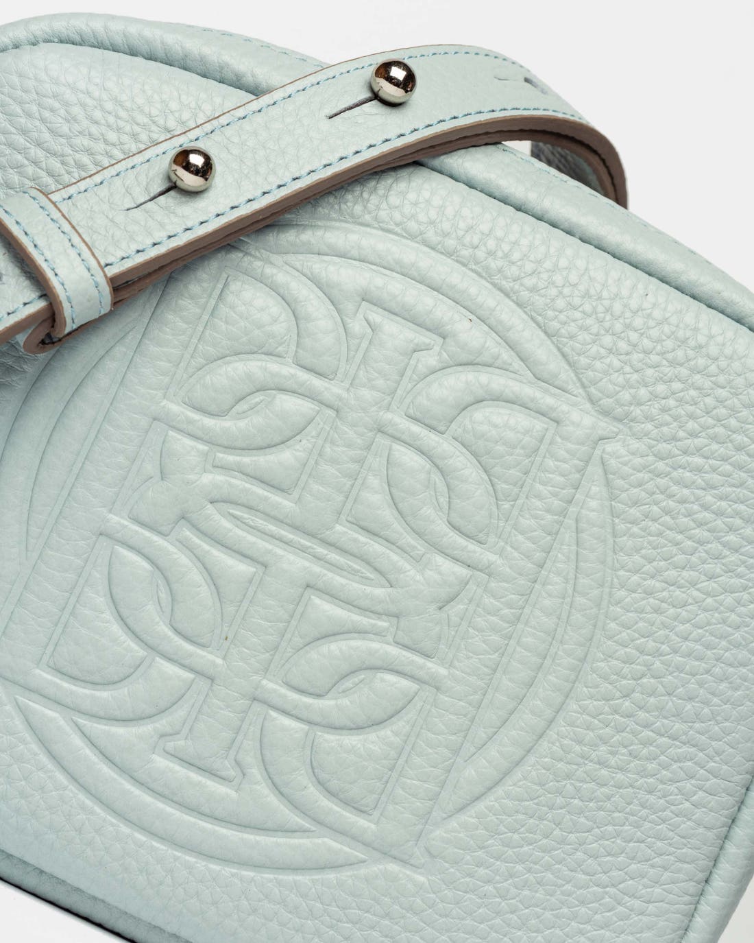 Bandolera Eterial en cuero graneado