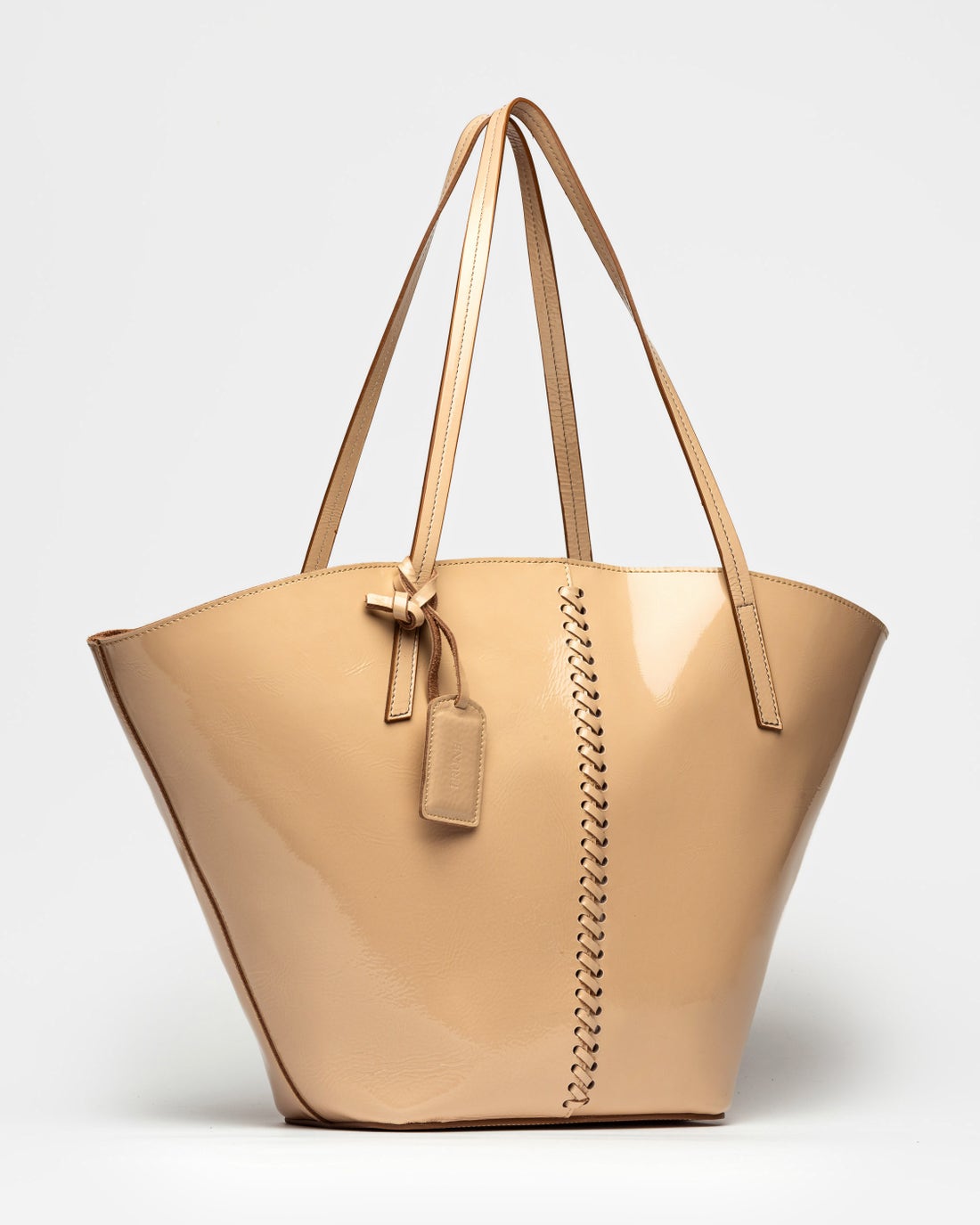 Shopper Neo Craft en cuero charol