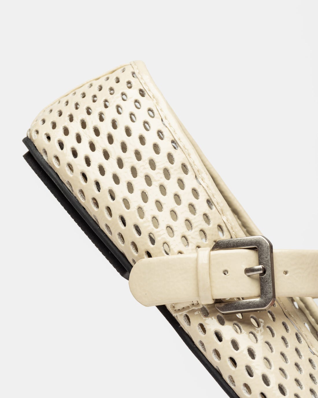 Ballerina Rouge en efecto cuero