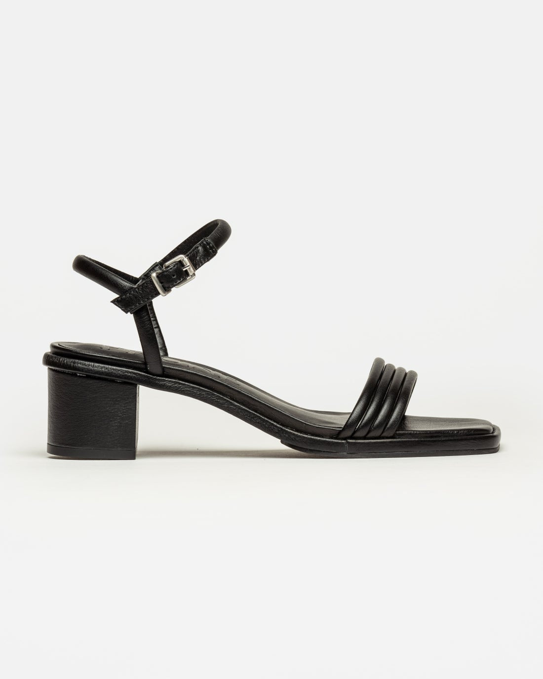 Sandalia media Lara en cuero liso