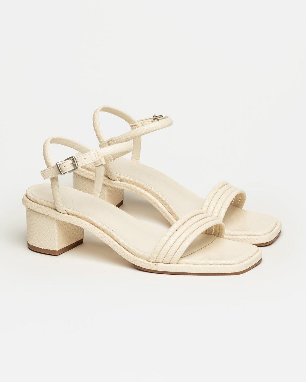 Sandalia media Lara en cuero python