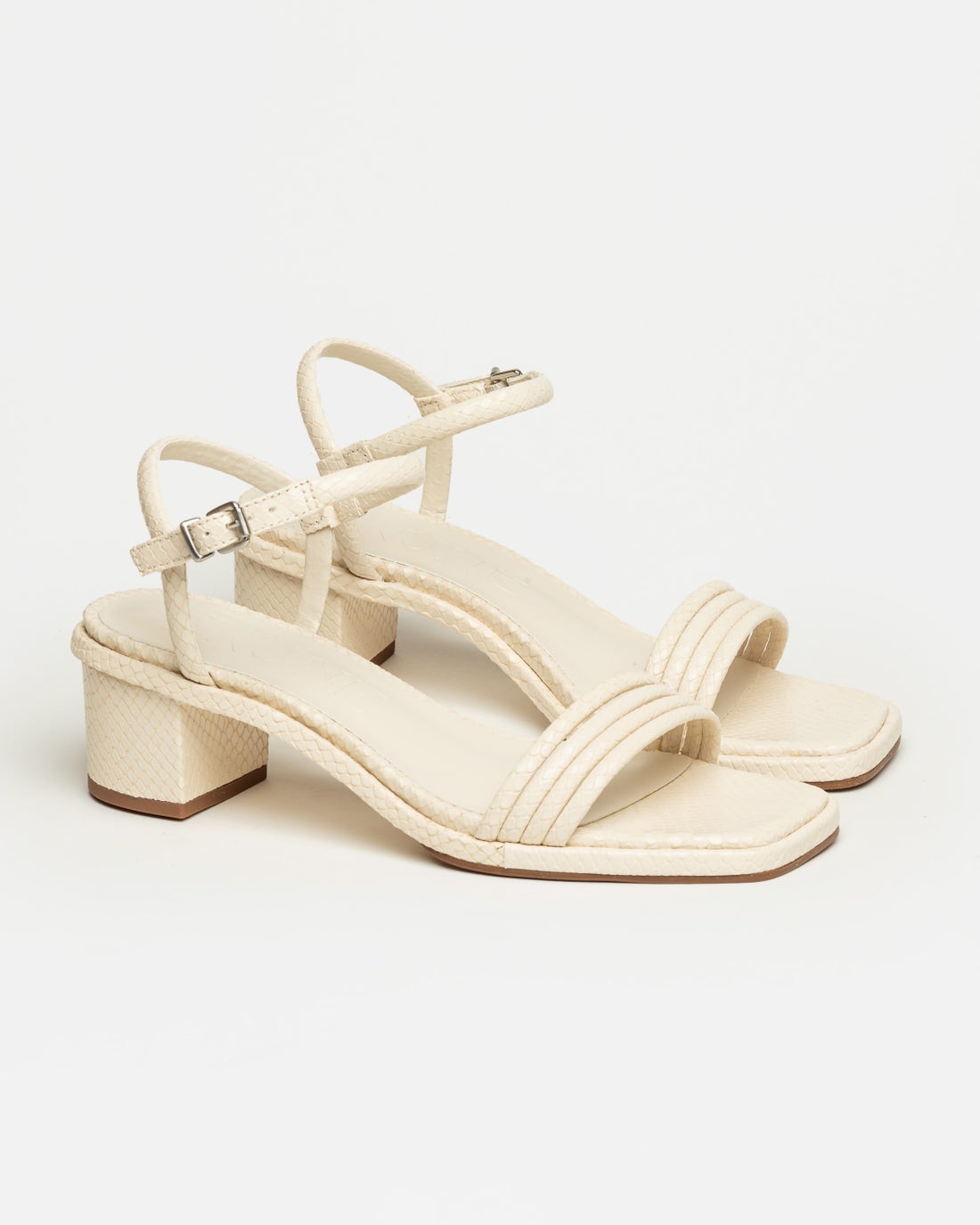 Sandalia media Lara en cuero python