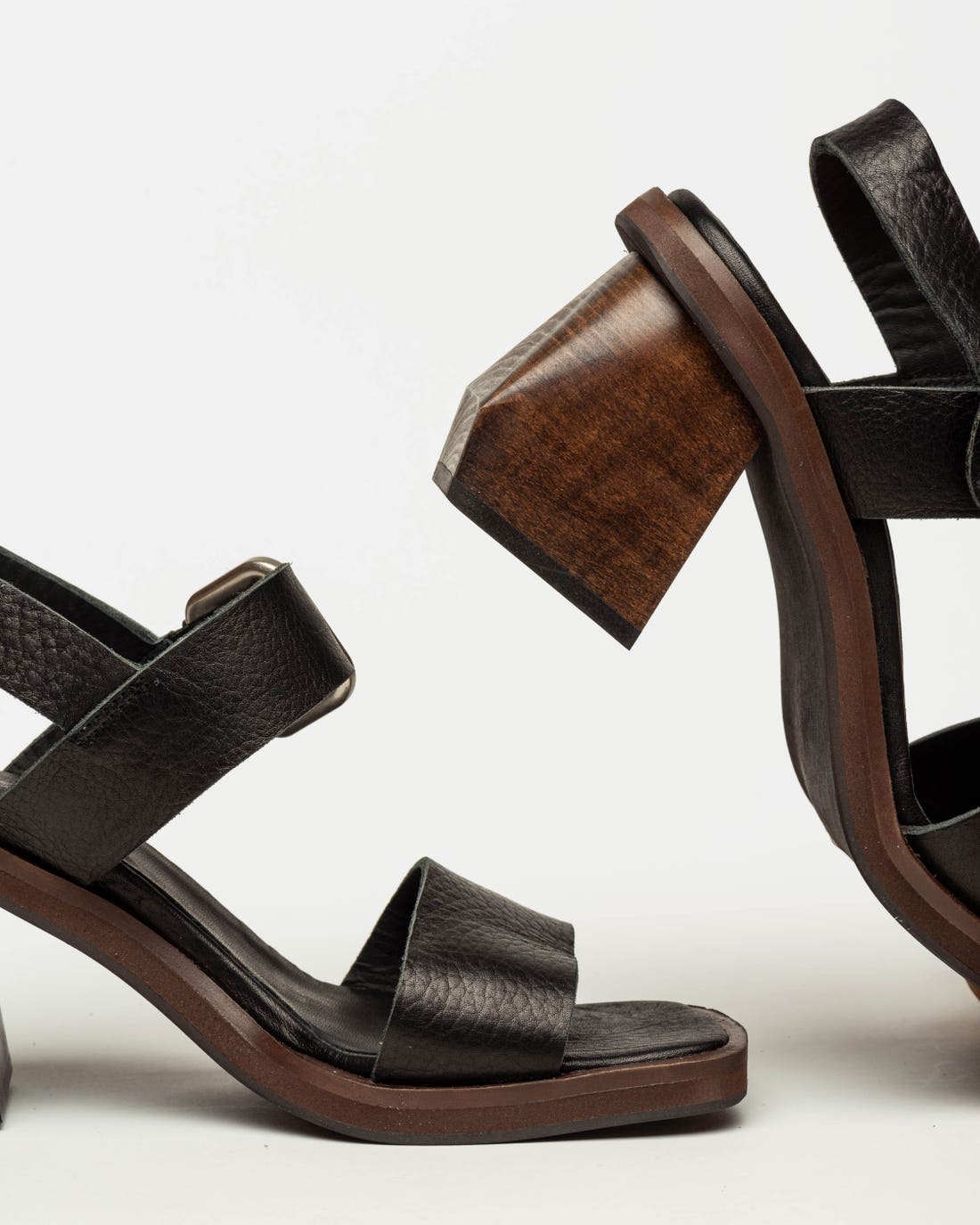 Sandalia alta Kandinsky en cuero liso