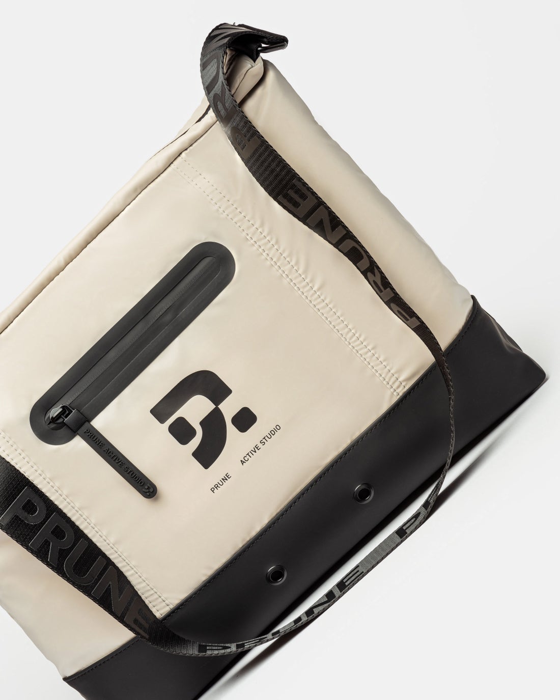 Bolso Active Studio en nylon